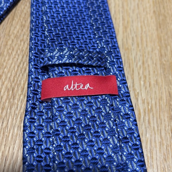 Altea Made in Italy Blue 100% Silk Men's Neck Tie - Picture 3 of 6